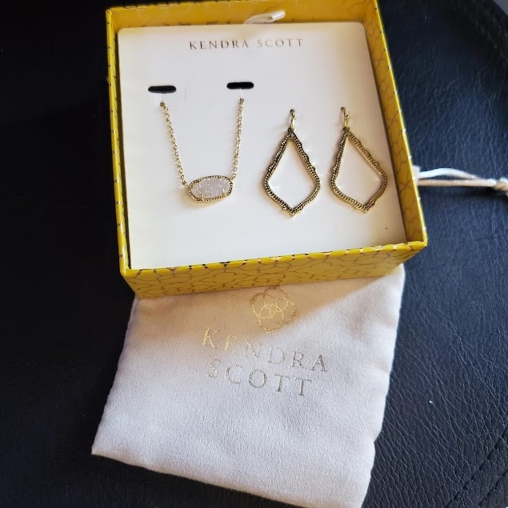 Kendra Scott Sophia & Elisa Gift Set Gold Iridescent Drusy Necklace and Earrings